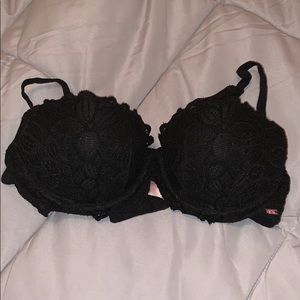 Black lace bra